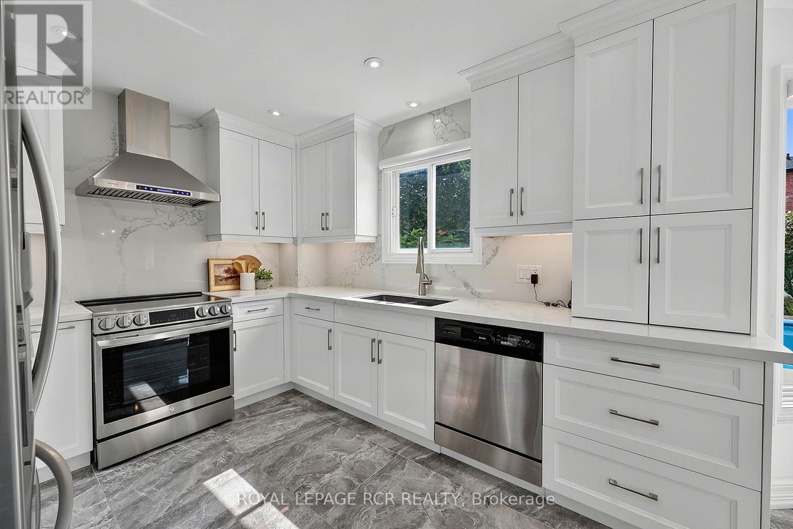 18 Mccabe Crescent, Caledon, Ontario  L7E 5W9 - Photo 12 - W13719478
