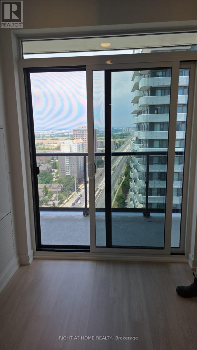 2109 - 5105 Hurontario Street, Mississauga, Ontario  L4Z 0C9 - Photo 3 - W13719480