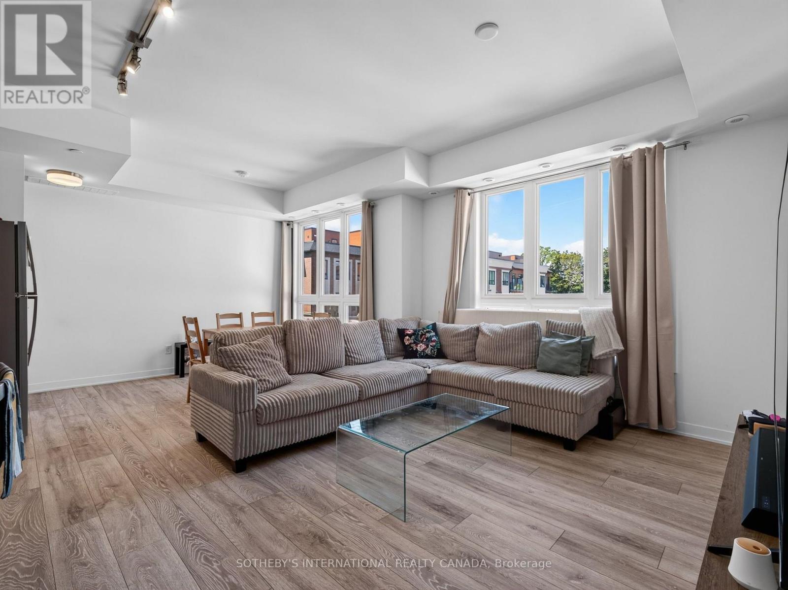 4 - 4017 Hickory Drive, Mississauga, Ontario  L4W 0G6 - Photo 4 - W13719584