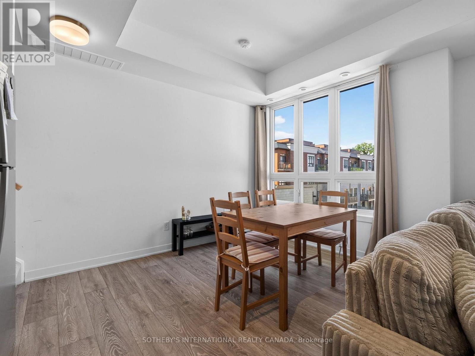 4 - 4017 Hickory Drive, Mississauga, Ontario  L4W 0G6 - Photo 7 - W13719584