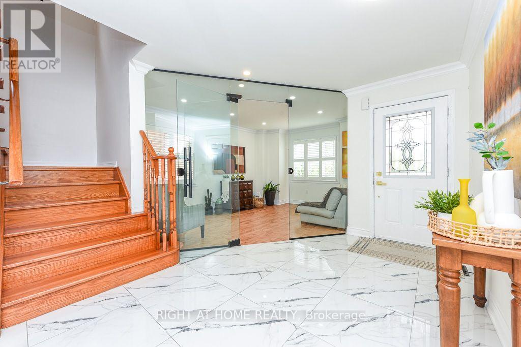 696 Caldwell Crescent, Milton, Ontario  L9T 0H6 - Photo 5 - W13719596