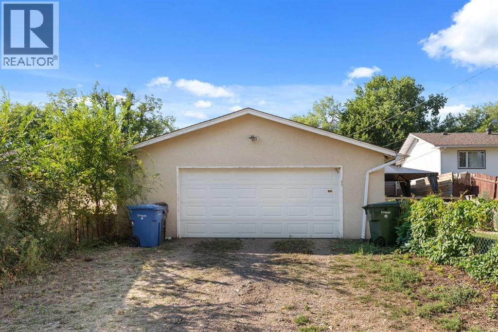 554 5 Street SW, Medicine Hat, Alberta  T1A 5A5 - Photo 48 - A2339239