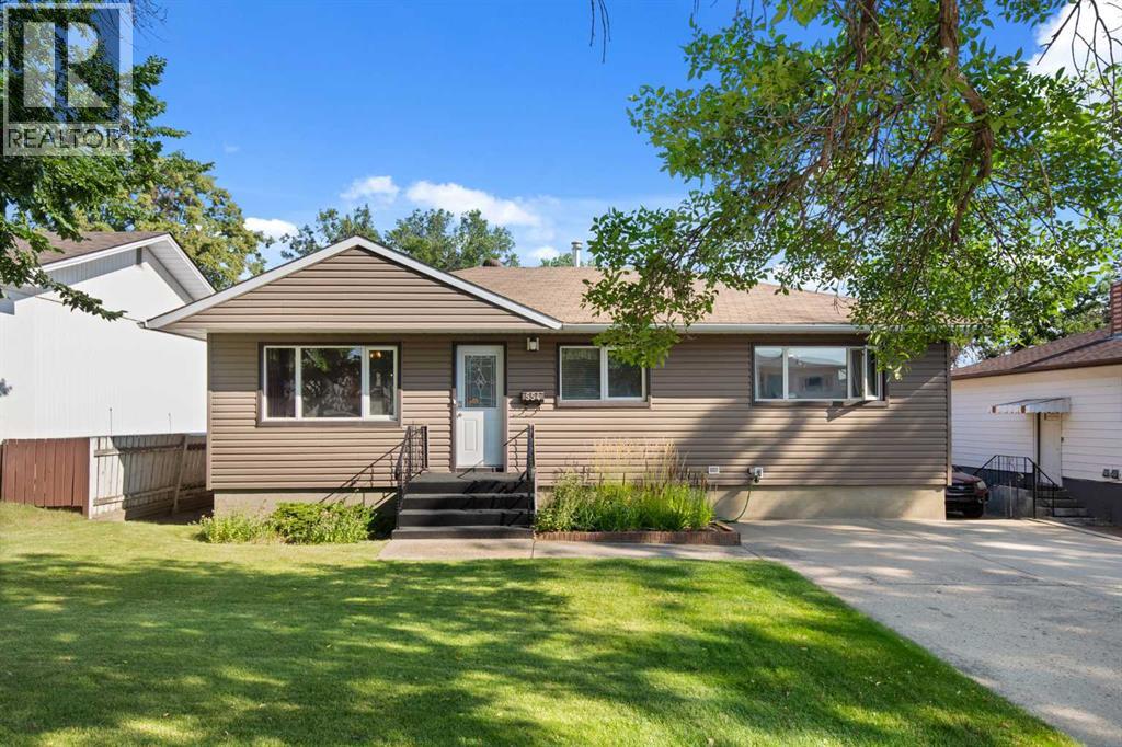 554 5 Street SW, Medicine Hat, Alberta  T1A 5A5 - Photo 1 - A2339239