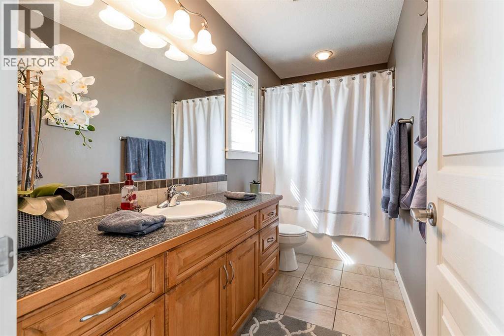 1 Hamptons Close SE, Medicine Hat, Alberta  T1B 0C6 - Photo 30 - A2340166
