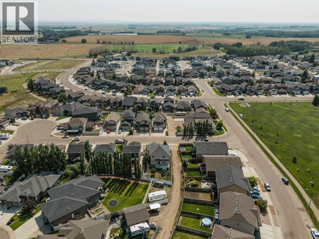 1 Hamptons Close SE, Medicine Hat, Alberta  T1B 0C6 - Photo 3 - A2340166