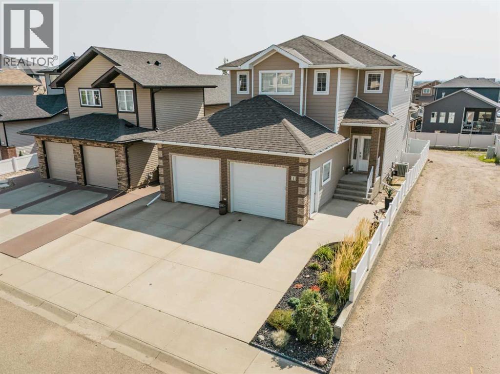 1 Hamptons Close SE, Medicine Hat, Alberta  T1B 0C6 - Photo 4 - A2340166