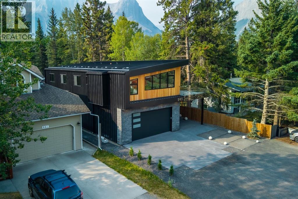 845 14th Street, Canmore, Alberta  T1W 1W7 - Photo 40 - A2340438