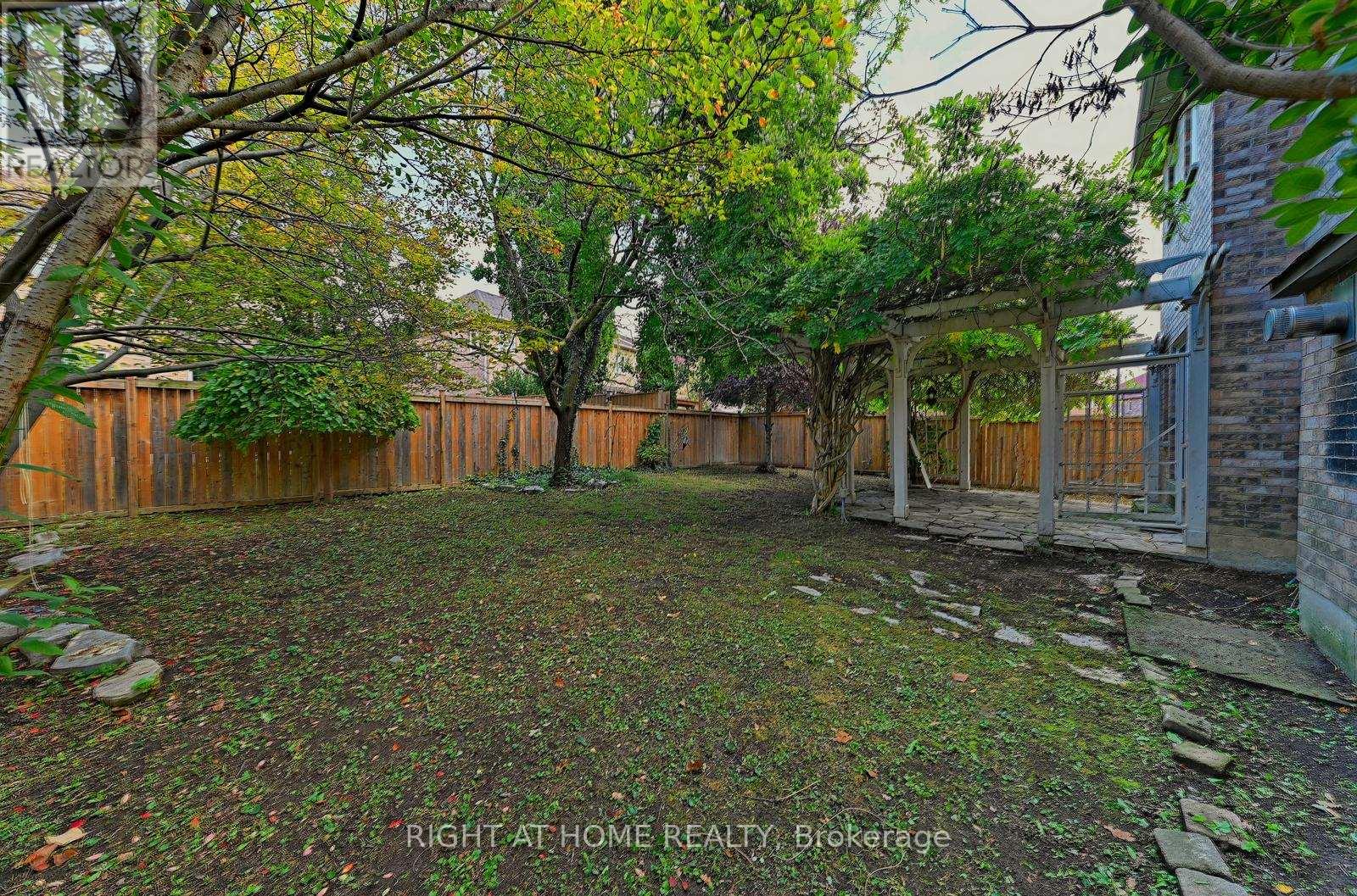 6843 Campbell Settler Court E, Mississauga, Ontario  L5W 1B3 - Photo 48 - W13221292