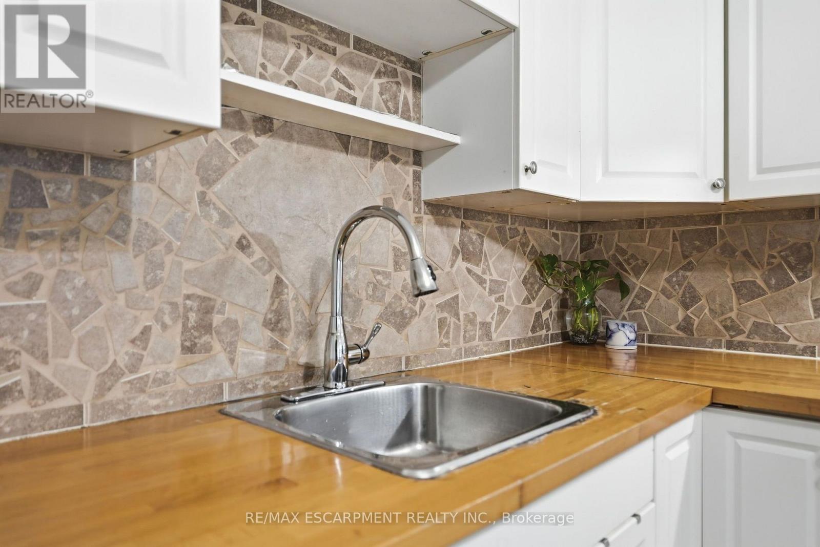 127 Park Row N, Hamilton, Ontario  L8H 4E7 - Photo 8 - X13719462