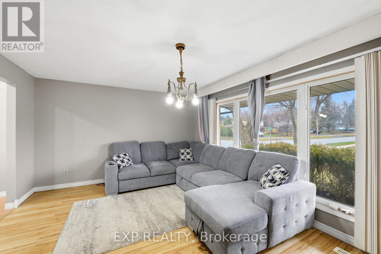 1 Nordale Court, Kawartha Lakes, Ontario  K9V 4V4 - Photo 4 - X13719582