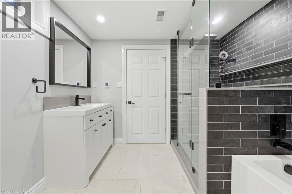 96 Greentrail Drive Unit# 43, Hamilton, Ontario  L0R 1W0 - Photo 31 - 40858885