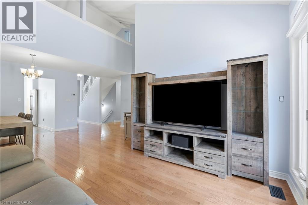 96 Greentrail Drive Unit# 43, Hamilton, Ontario  L0R 1W0 - Photo 7 - 40858885