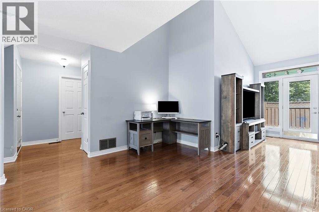 96 Greentrail Drive Unit# 43, Hamilton, Ontario  L0R 1W0 - Photo 8 - 40858885