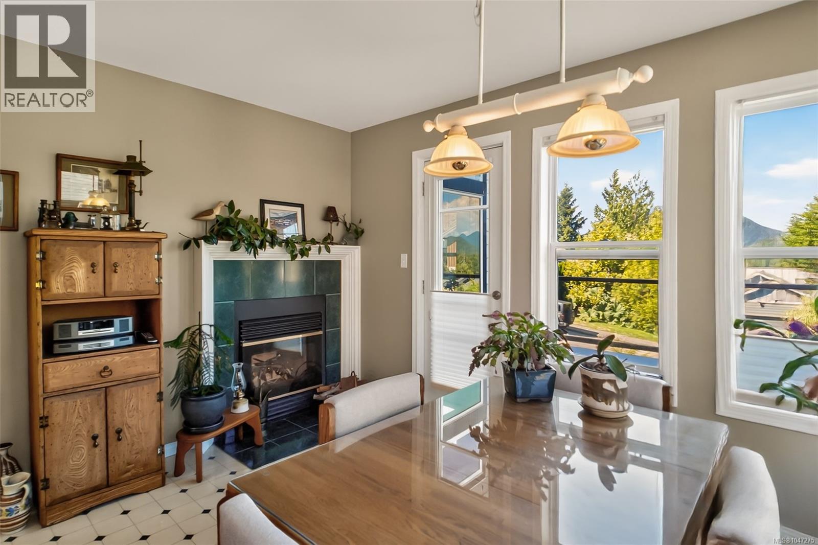 607 Pfeiffer Cres, Tofino, British Columbia  V0R 2Z0 - Photo 11 - 1047275