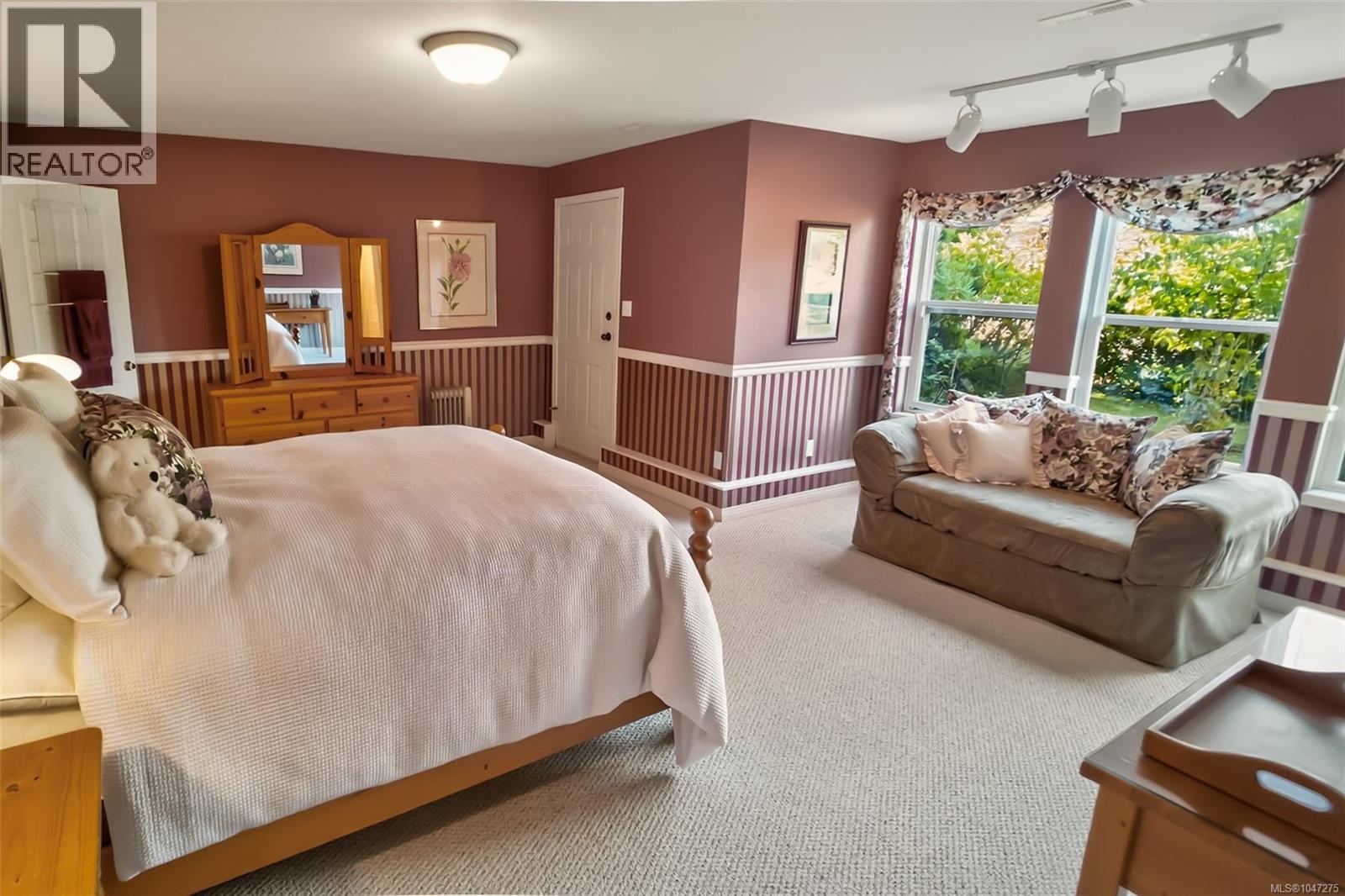607 Pfeiffer Cres, Tofino, British Columbia  V0R 2Z0 - Photo 56 - 1047275