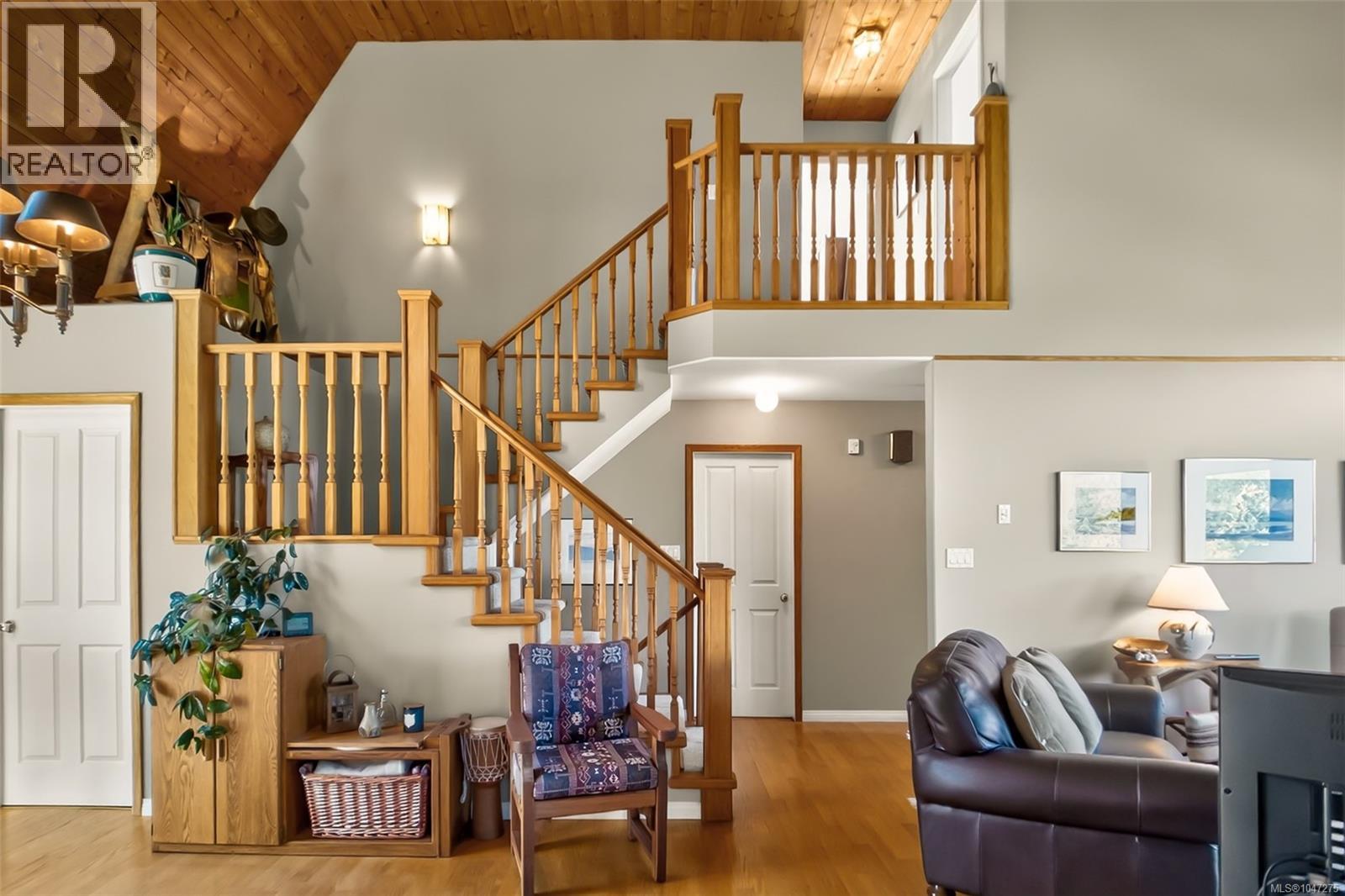 607 Pfeiffer Cres, Tofino, British Columbia  V0R 2Z0 - Photo 27 - 1047275