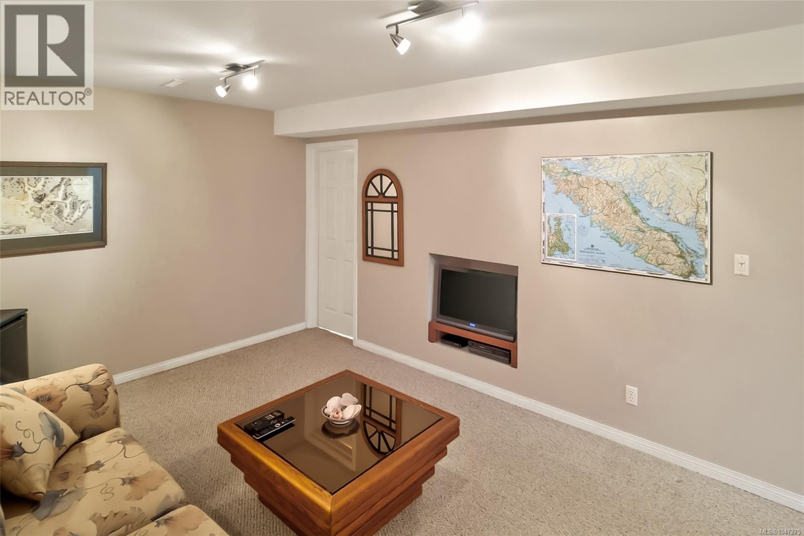 607 Pfeiffer Cres, Tofino, British Columbia  V0R 2Z0 - Photo 49 - 1047275