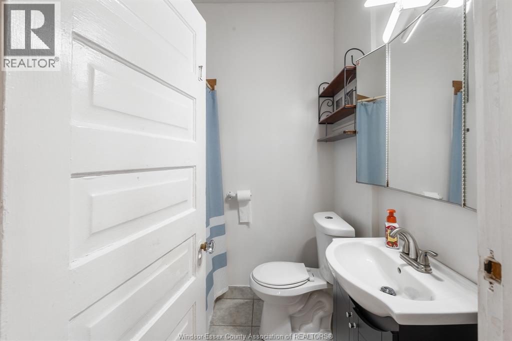 516 Langlois, Windsor, Ontario  N9A 2G4 - Photo 18 - 26020994
