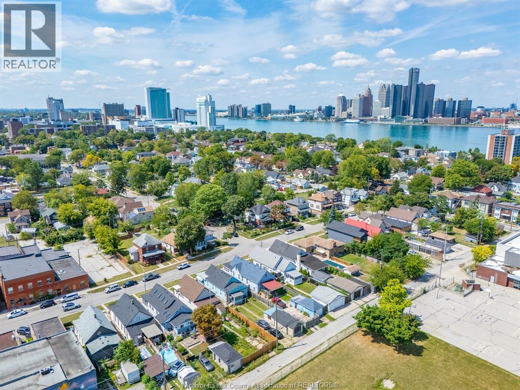 516 Langlois, Windsor, Ontario  N9A 2G4 - Photo 6 - 26020994