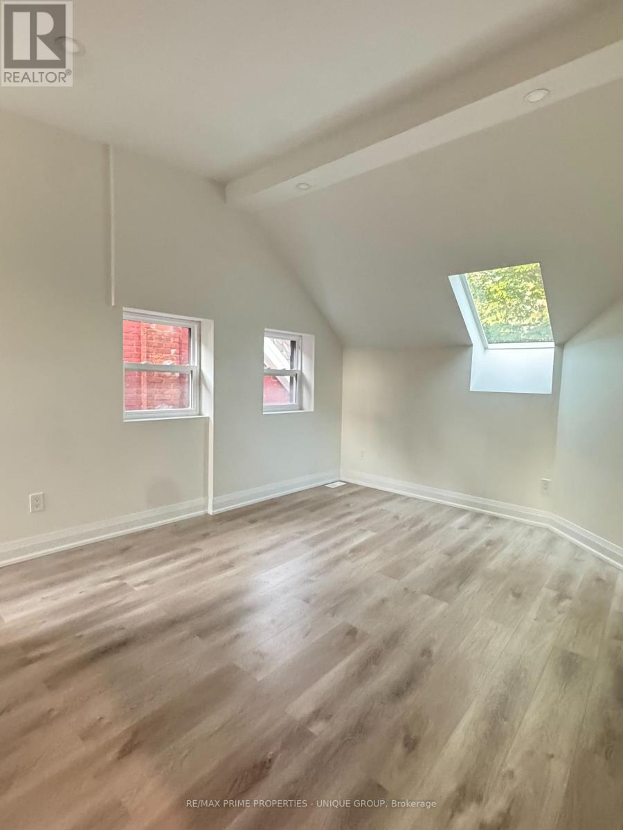 2 - 62 Henry Street, Toronto, Ontario M5T 1X2 - Photo 12 - C13701768