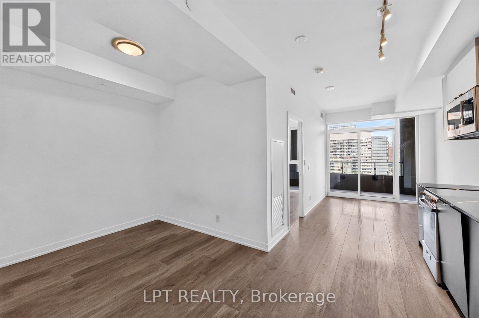 609 - 285 Dufferin Street, Toronto, Ontario M6K 0J2 - Photo 13 - W13708254