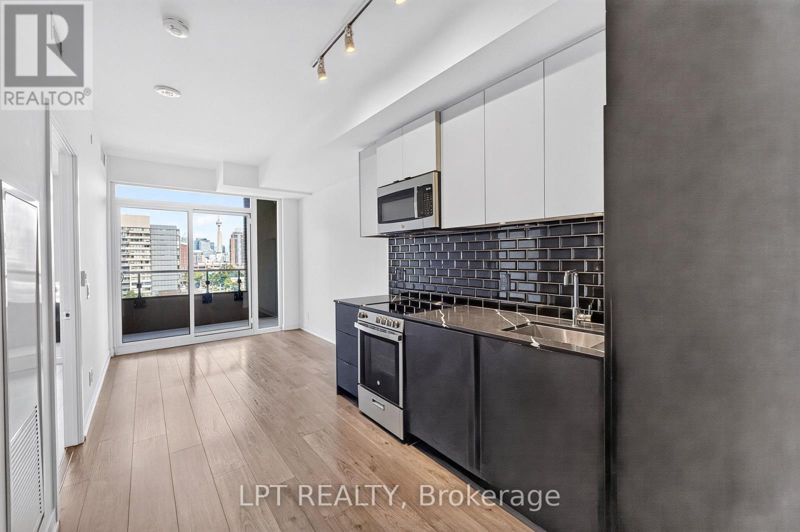 609 - 285 Dufferin Street, Toronto, Ontario M6K 0J2 - Photo 6 - W13708254
