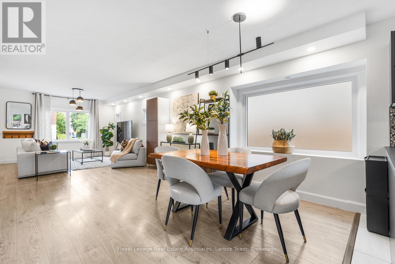 28 Thirtieth Street, Toronto, Ontario  M8W 3B6 - Photo 11 - W13714404