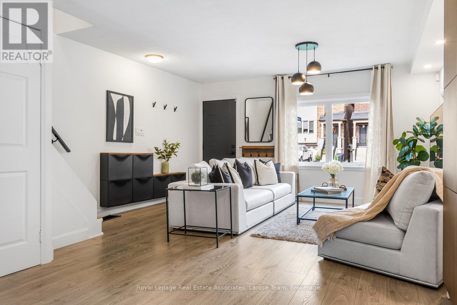 28 Thirtieth Street, Toronto, Ontario  M8W 3B6 - Photo 6 - W13714404