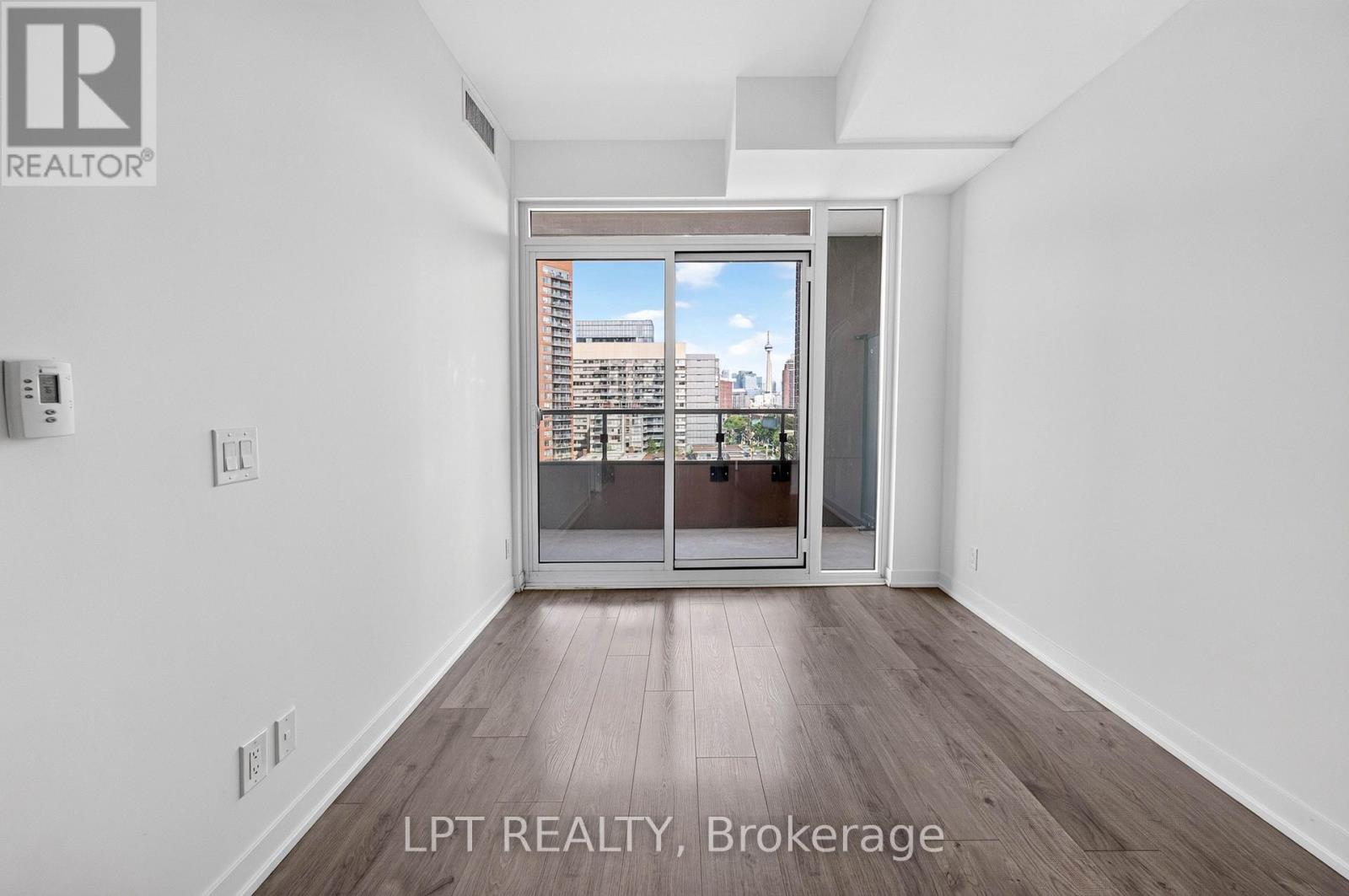 609 - 285 Dufferin Street, Toronto, Ontario M6K 0J2 - Photo 7 - W13708254