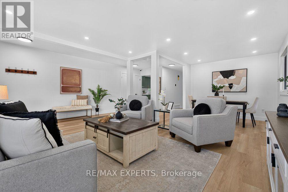 23 Collingdale Road, Toronto, Ontario  M9V 3R2 - Photo 8 - W13718076