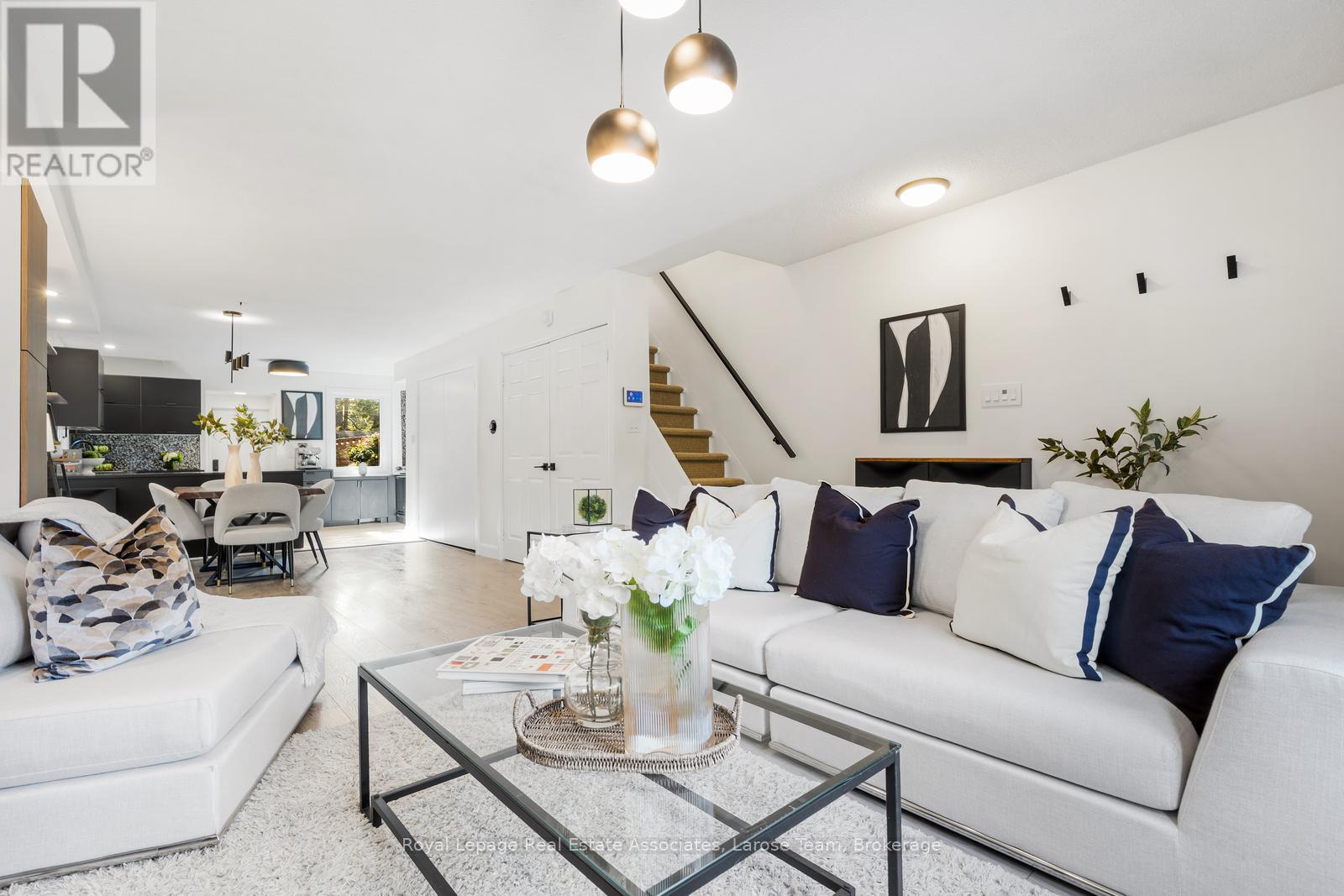 28 Thirtieth Street, Toronto, Ontario  M8W 3B6 - Photo 8 - W13714404
