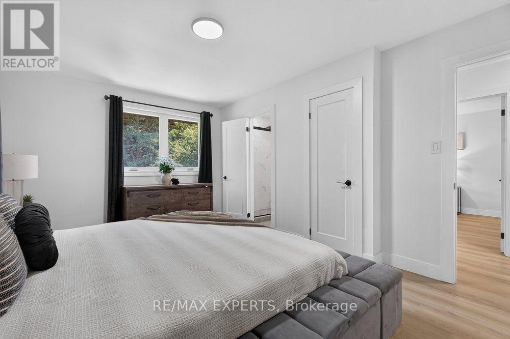 23 Collingdale Road, Toronto, Ontario  M9V 3R2 - Photo 19 - W13718076