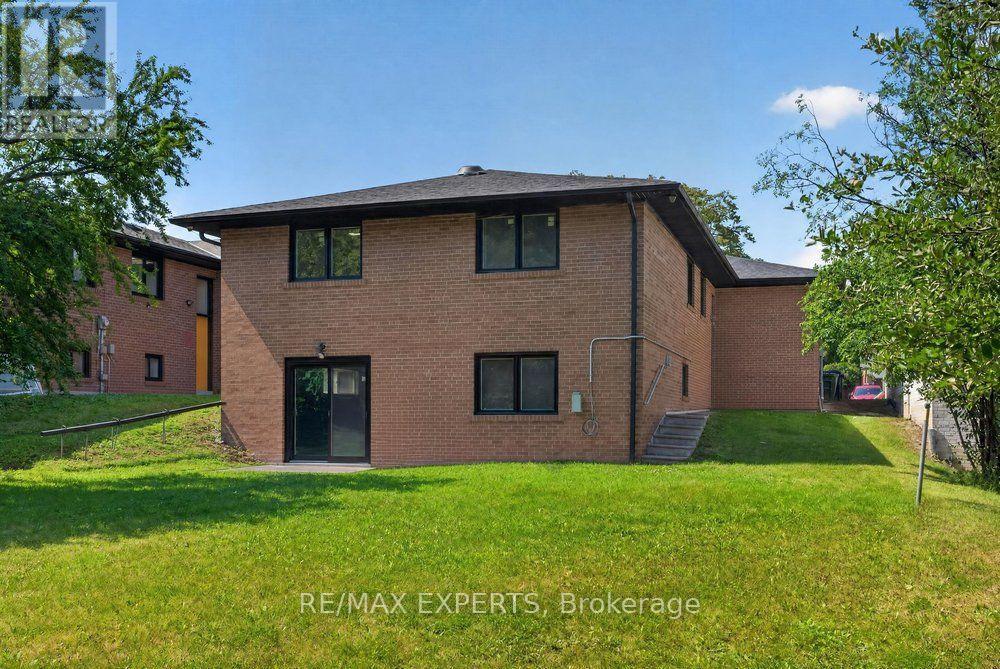 23 Collingdale Road, Toronto, Ontario  M9V 3R2 - Photo 24 - W13718076