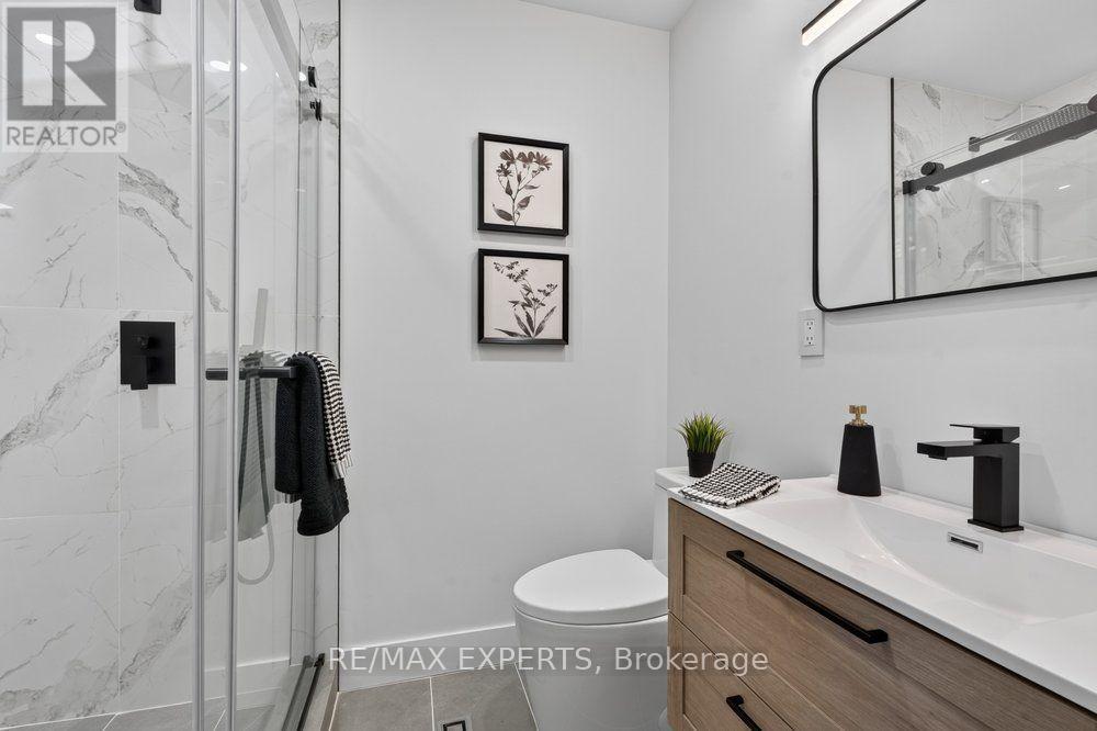 23 Collingdale Road, Toronto, Ontario  M9V 3R2 - Photo 20 - W13718076