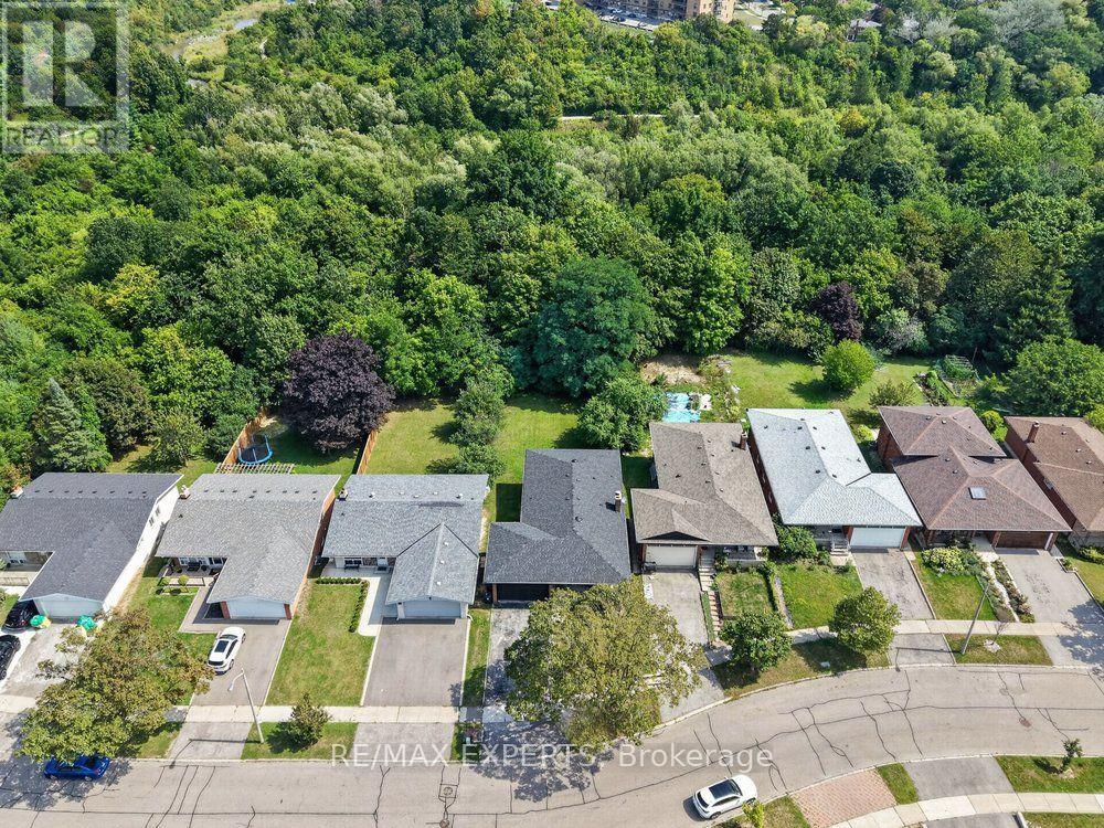 23 Collingdale Road, Toronto, Ontario  M9V 3R2 - Photo 29 - W13718076