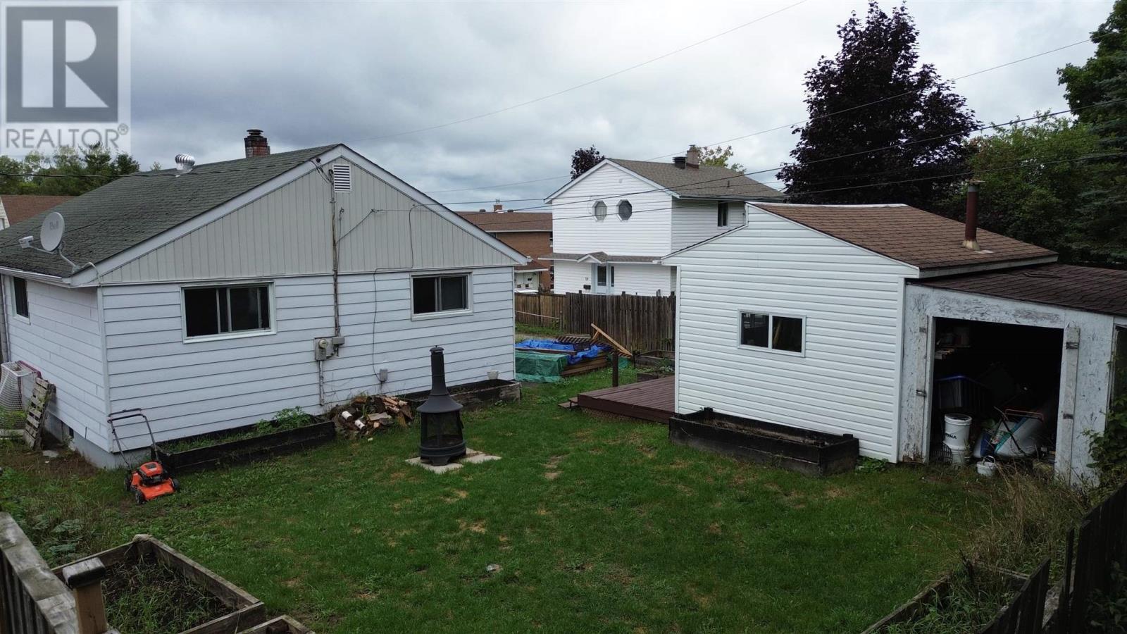 31 Hirshhorn Ave, Elliot Lake, Ontario  P5A 1P3 - Photo 9 - SM262345
