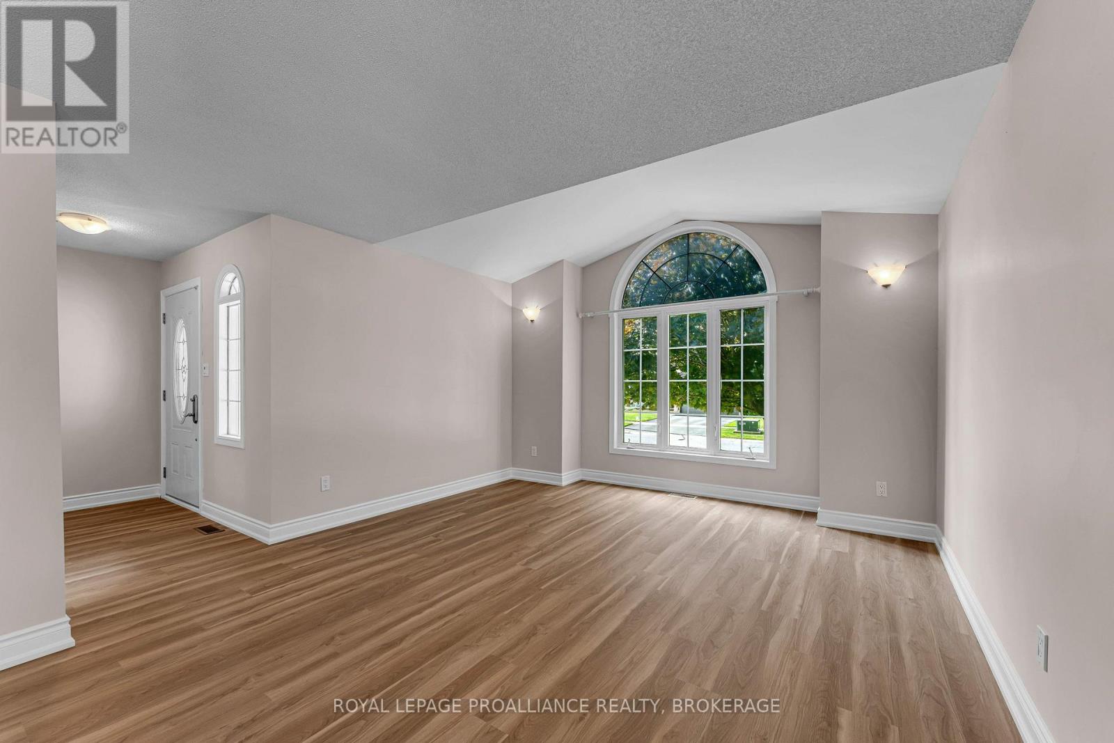 542 Davis Drive, Kingston, Ontario  K7M 8J6 - Photo 10 - X13719696