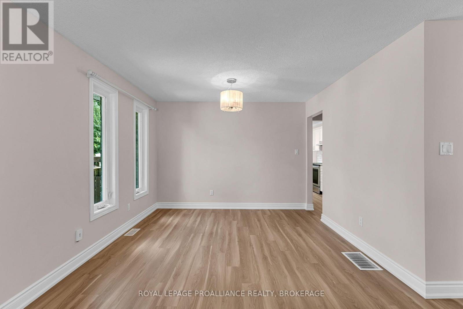 542 Davis Drive, Kingston, Ontario  K7M 8J6 - Photo 14 - X13719696