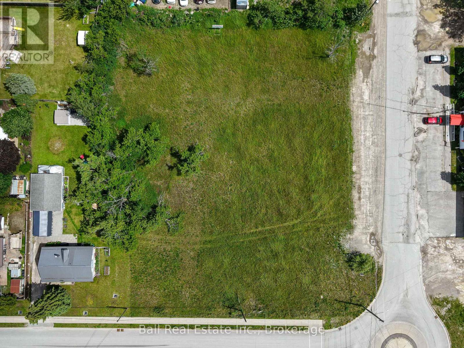 16 Veterans Way — photo 3