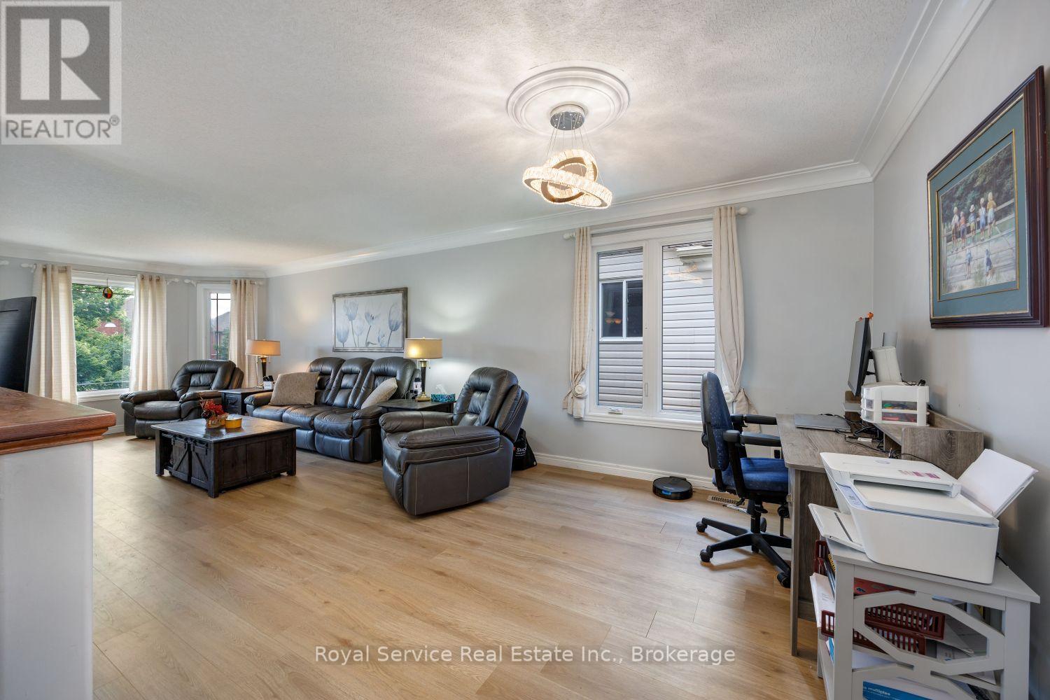 2690 Foxmeadow Road, Peterborough, Ontario  K9L 0A8 - Photo 5 - X13719676