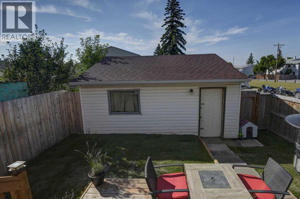 44 Falwood Crescent Ne, Calgary, Alberta  T3J 1E3 - Photo 37 - A2338230