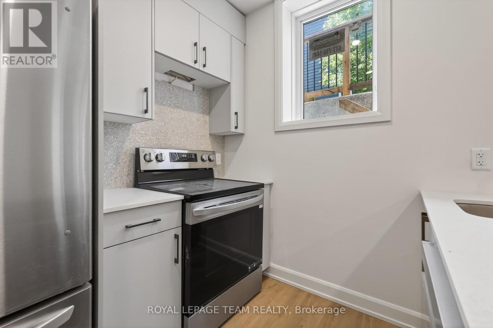 B - 608 Tweedsmuir Avenue, Ottawa, Ontario  K1Z 5P3 - Photo 7 - X13719698