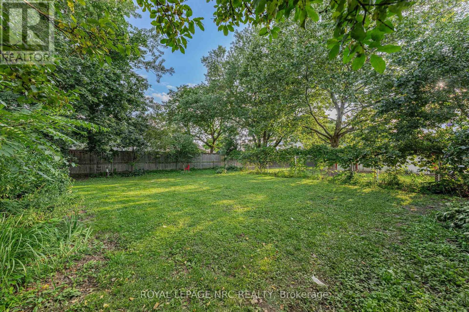 12 Admiral Road, St. Catharines, Ontario  L2P 1G5 - Photo 40 - X13719646