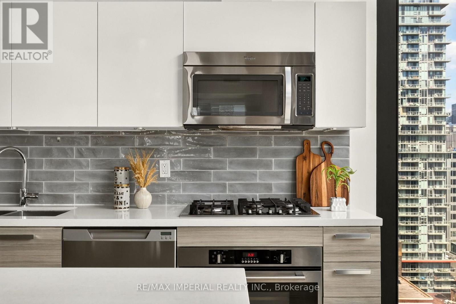 1804 - 224 King Street W, Toronto, Ontario  M5H 0A6 - Photo 11 - C13719624