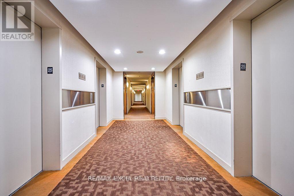 2511 - 10 Northtown Way, Toronto, Ontario  M2N 7L4 - Photo 3 - C13719628