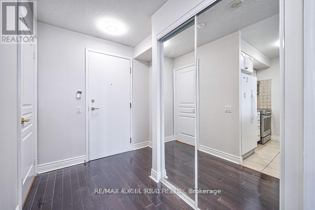 2511 - 10 Northtown Way, Toronto, Ontario  M2N 7L4 - Photo 7 - C13719628