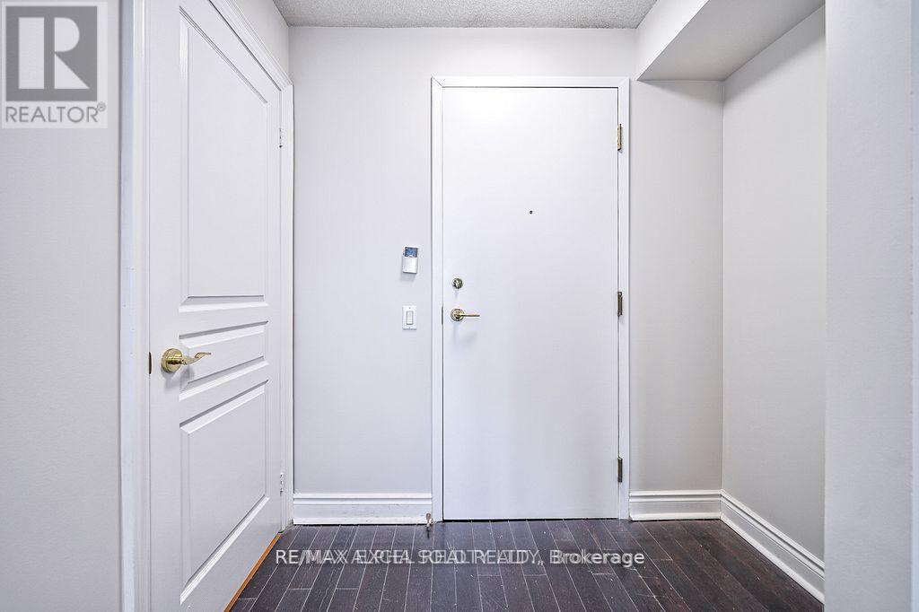 2511 - 10 Northtown Way, Toronto, Ontario  M2N 7L4 - Photo 8 - C13719628