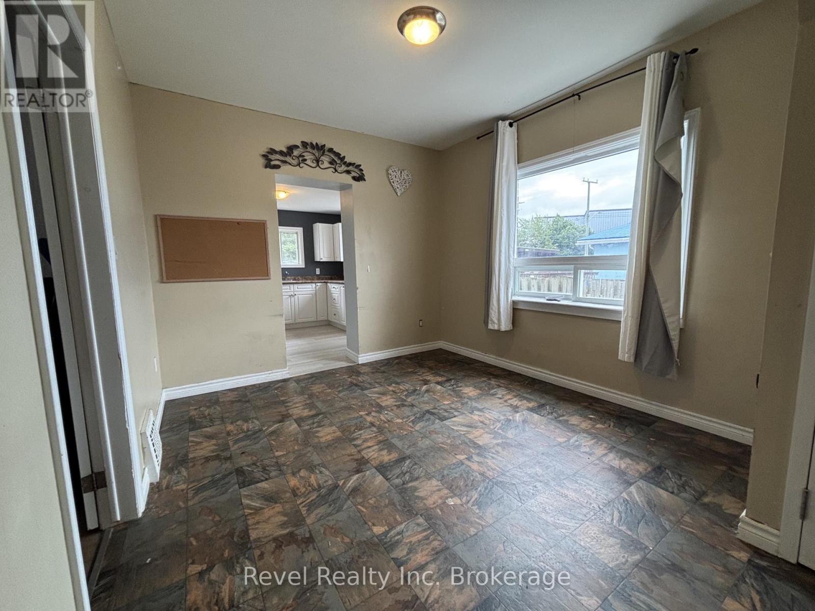 416 First Avenue W, North Bay, Ontario  P1B 3C4 - Photo 7 - X13719640