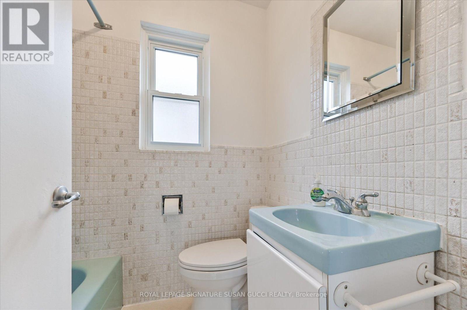 292 Glebemount Avenue, Toronto, Ontario M4C 3V3 - Photo 14 - E13719706