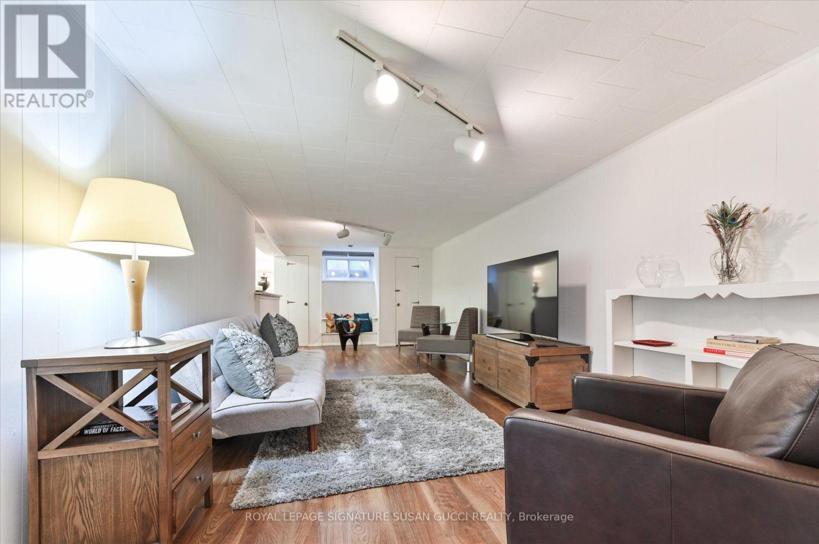 292 Glebemount Avenue, Toronto, Ontario M4C 3V3 - Photo 25 - E13719706